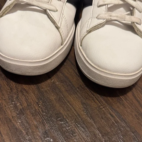 adidas Cream and Black Sneakers - Picture 8 of 11